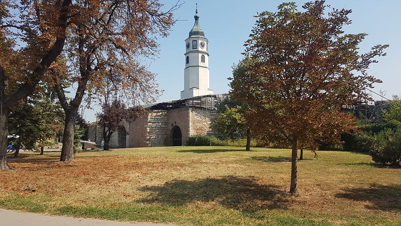 k-20190831_130224.jpg - Belgrad - Uhrenturm auf Festungsanlage